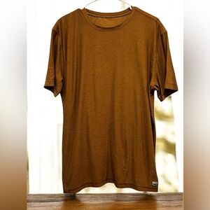 Vuori Men's Brown Short Sleeve Tee